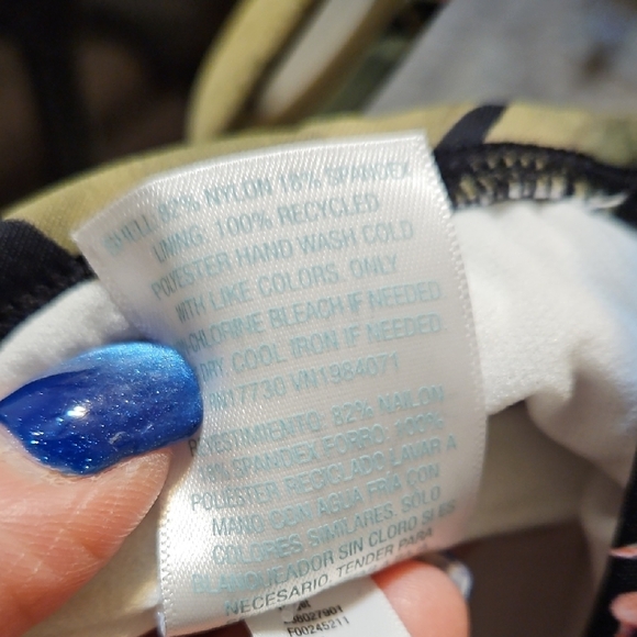 NWT Kona Sol Tropical Floral Women's Swim Top - Picture 9 of 10